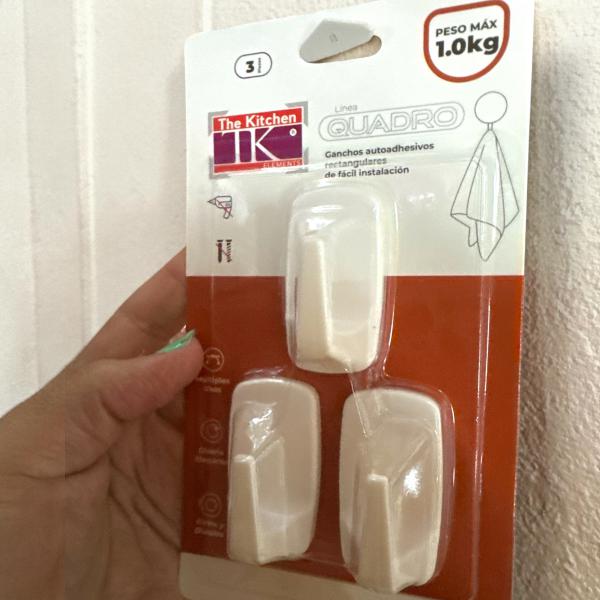 PERCHAS ADHESIVAS BLANCAS X 3 UNID (HASTA 1KG)