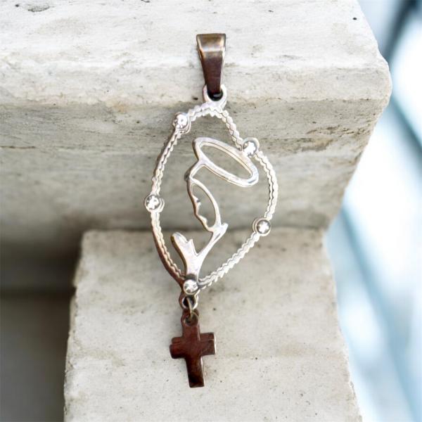 DIJE VIRGEN NIÑA C/STRASS Y CRUZ 50MM