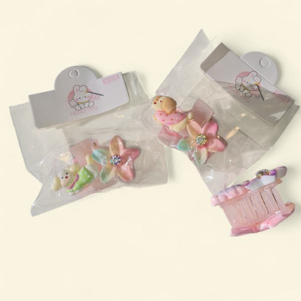 BROCHE C/PERRITO Y FLOR 5CM