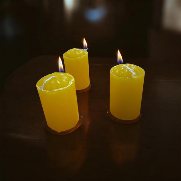 VELONCITO AMARILLO ILUMINARTE SOUVENIR X UNID 5 CM
