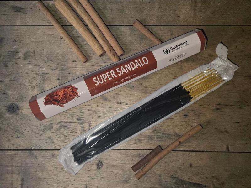 SAHUMERIOS HEXAG LINEA BLANCA X 15 UNID SUPER SANDALO