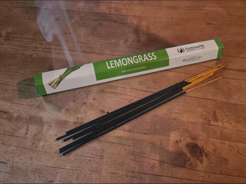 SAHUMERIOS HEXAG LINEA BLANCA X 15 UNID LEMONGRASS