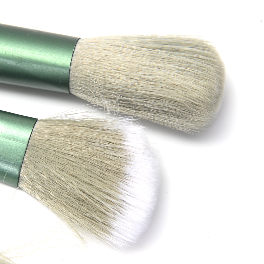 BROCHAS P/MAQUILLAJE EN ESTUCHE X 13 UNID