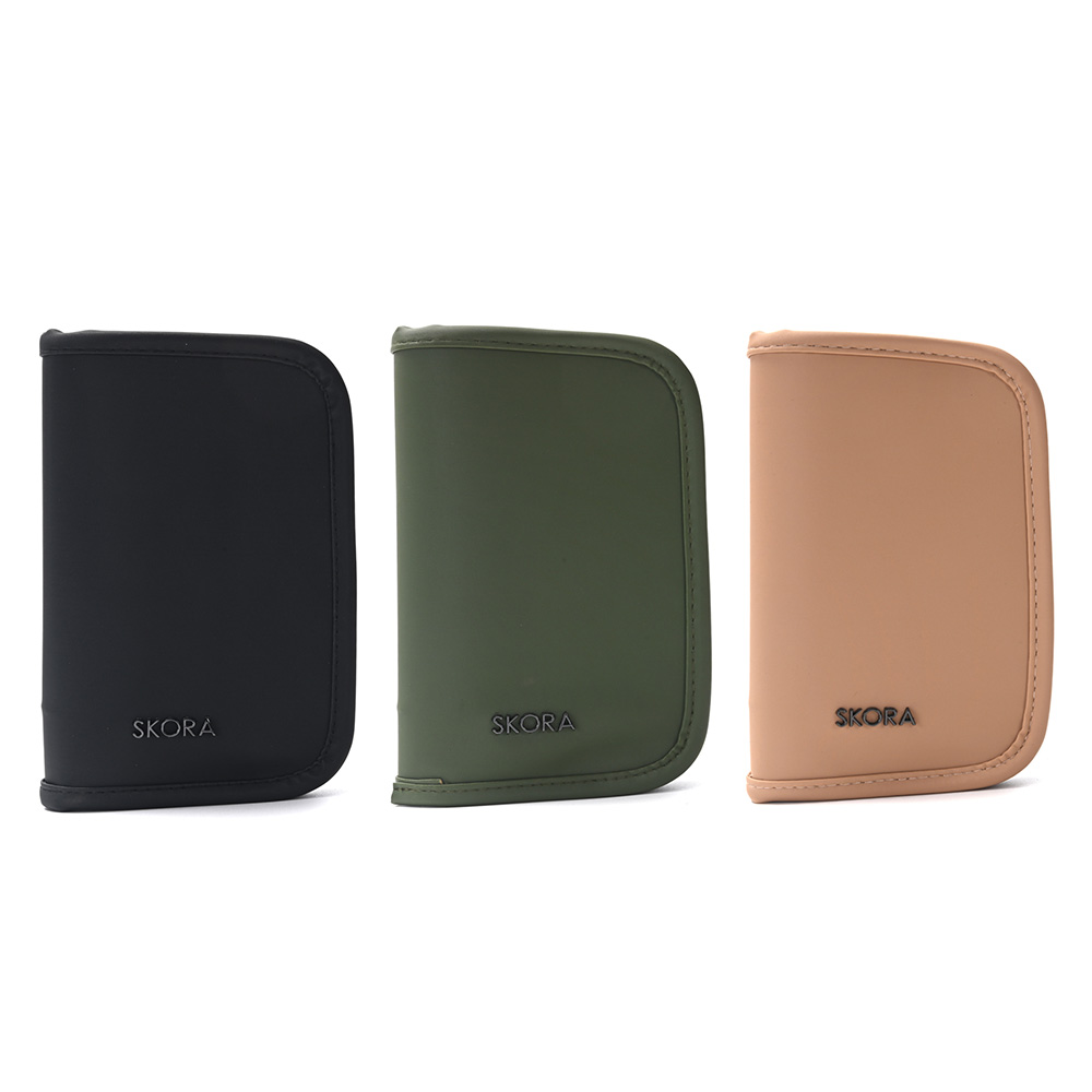 PORTA PASAPORTE JOAN WANDERLUST 18*12*2