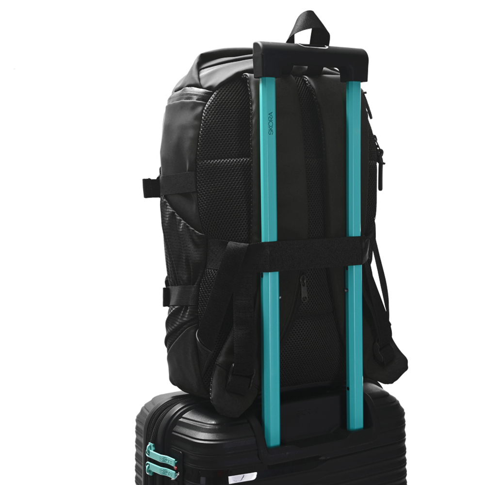 MOCHILA ENGOMADA 42*29*12 C/CINTA CARRY ON IMPERMEABLE